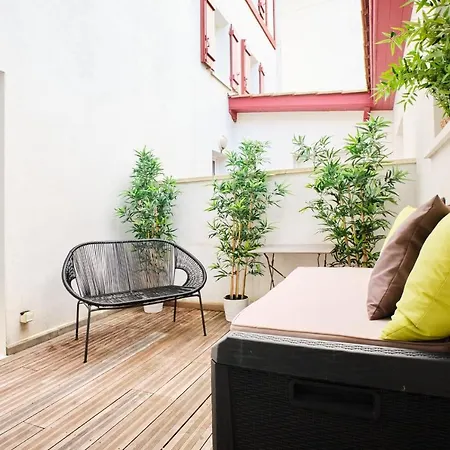 Guestready - City Center With Terrace And Private Parking * Guéthary
